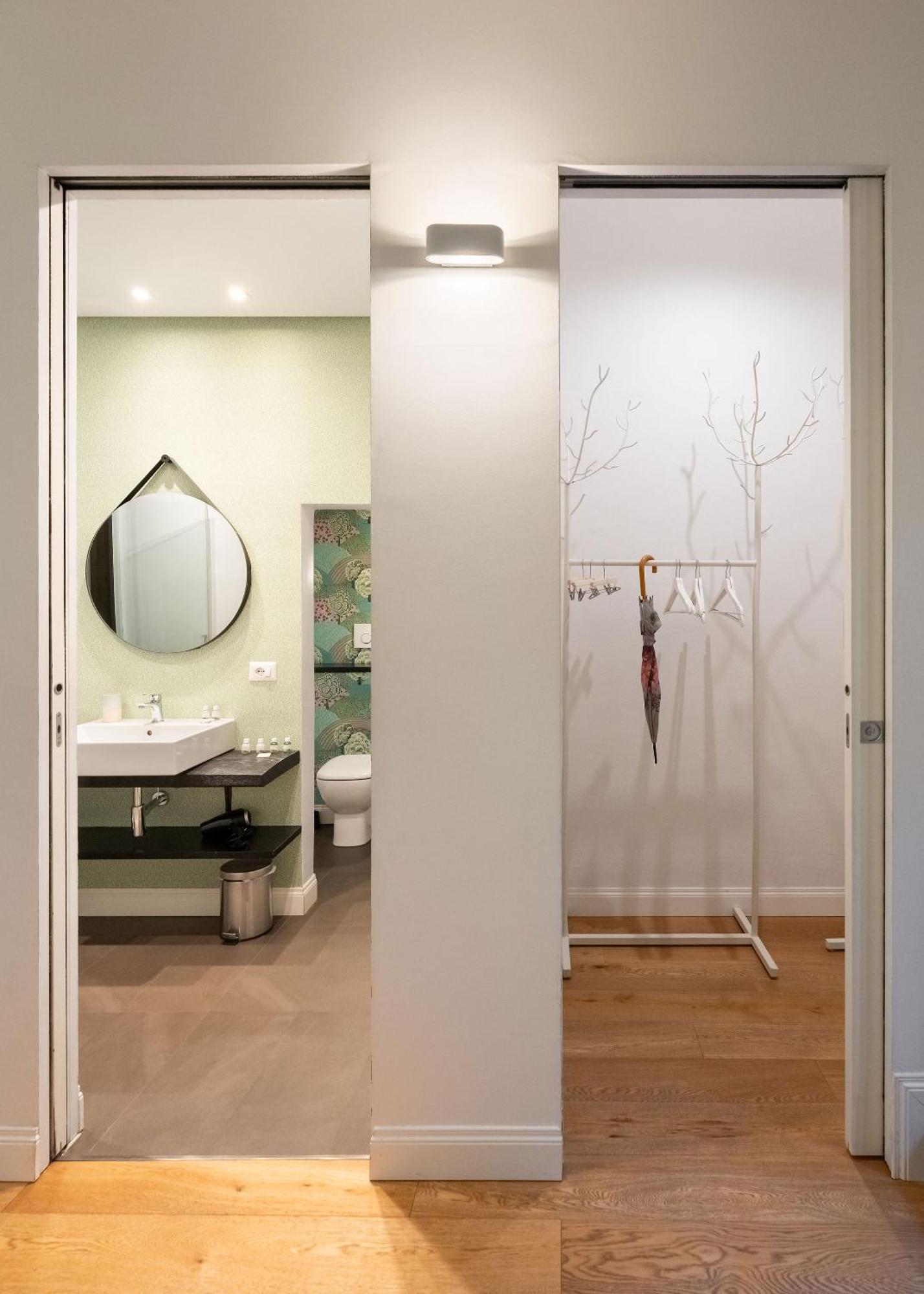 Tb-One Bedroom Luxury Apartment In The Fashion District ฟลอเรนซ์ ภายนอก รูปภาพ