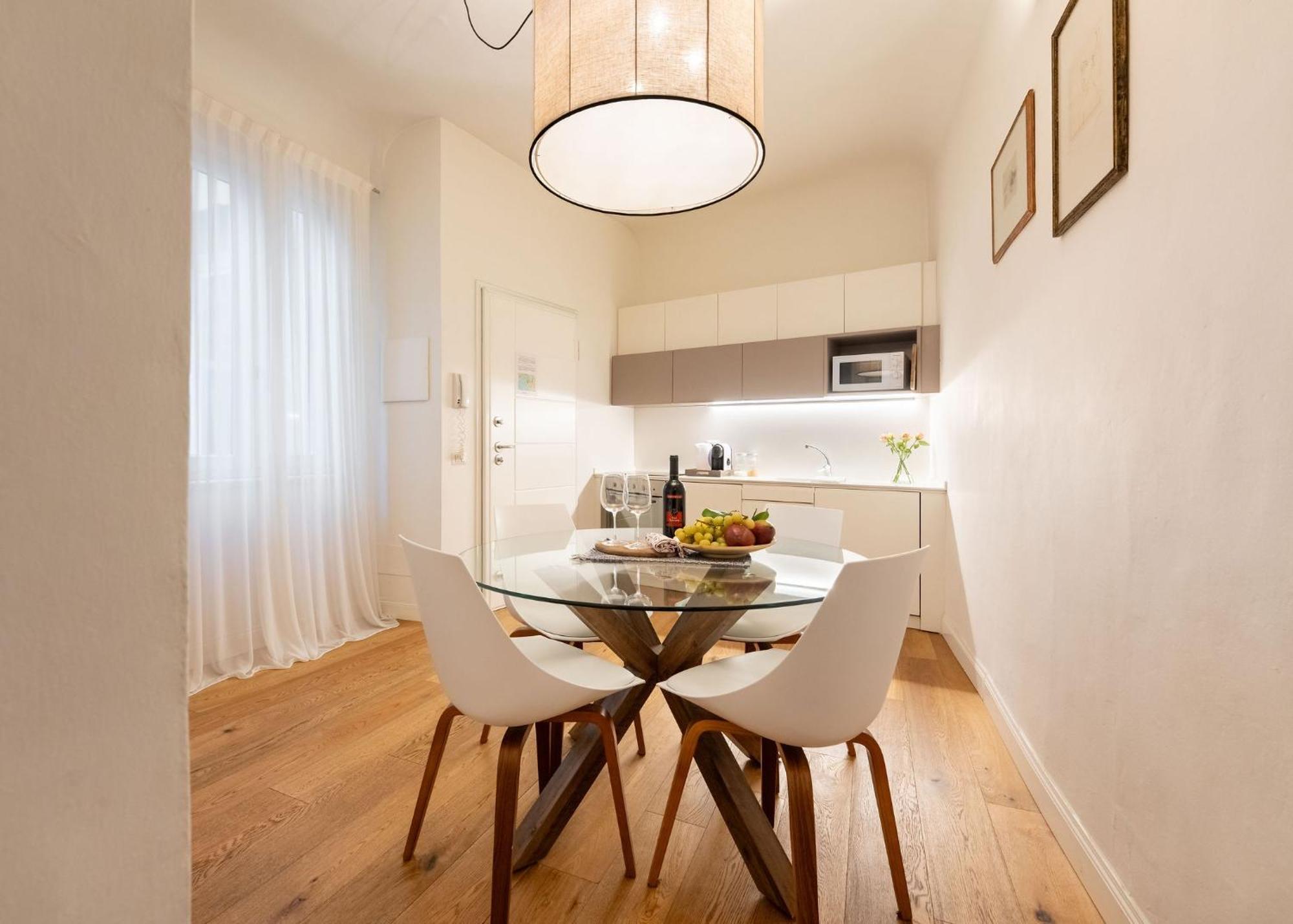 Tb-One Bedroom Luxury Apartment In The Fashion District ฟลอเรนซ์ ภายนอก รูปภาพ