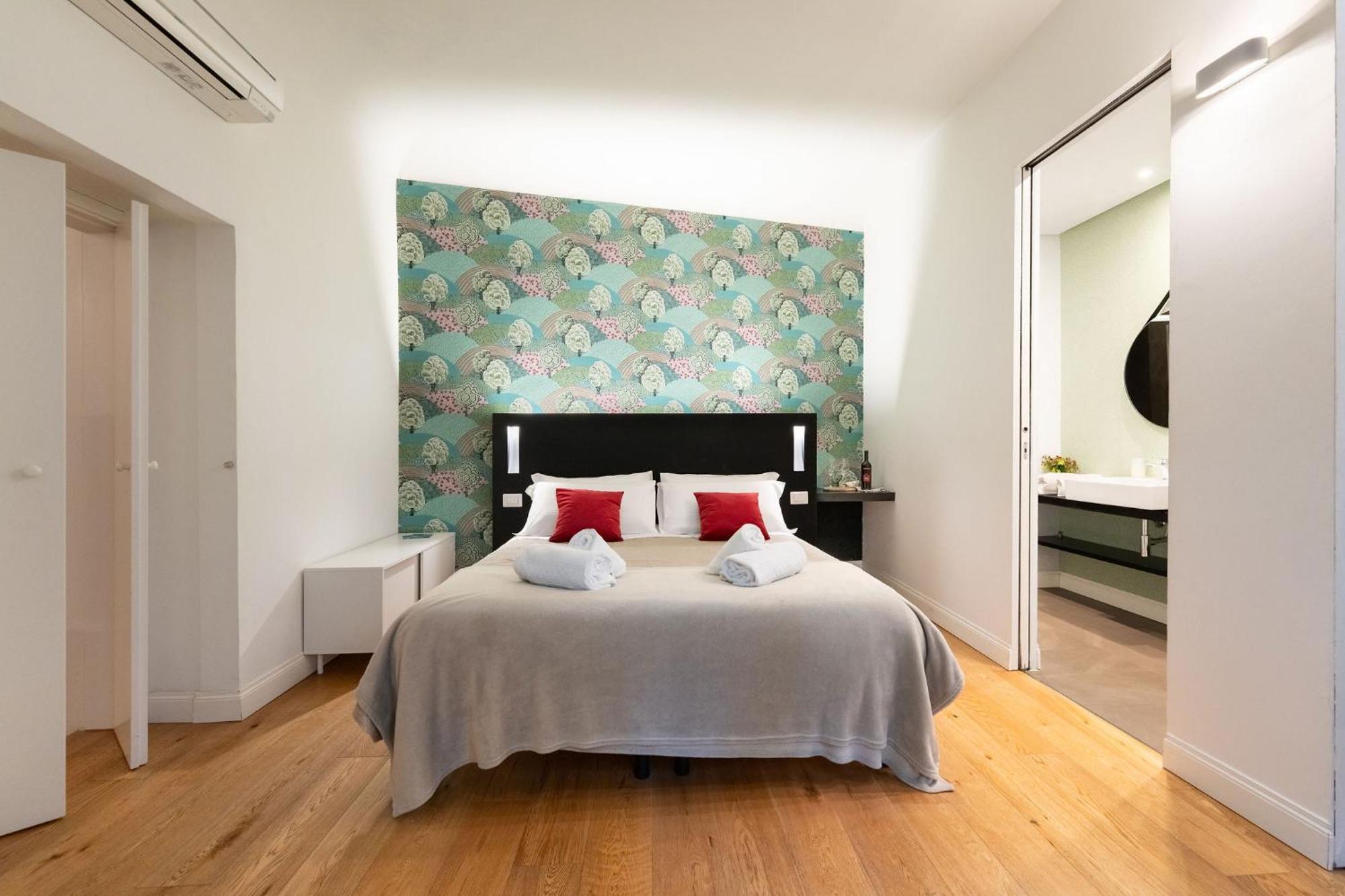 Tb-One Bedroom Luxury Apartment In The Fashion District ฟลอเรนซ์ ภายนอก รูปภาพ